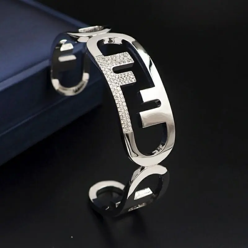 fendi bracelets s_12041501